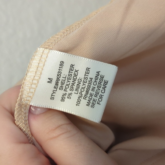 No Comment cream floral print sleeveless v neck maxi dress 📸 - Picture 5 of 9